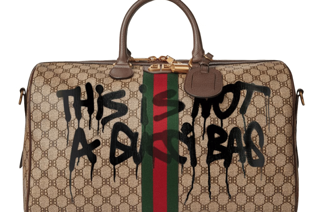 how to spot a fake Gucci travel bag